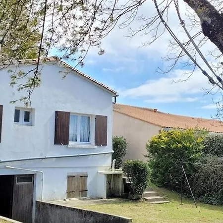 La Petite Maison De