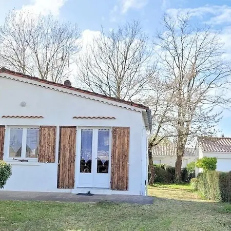 Dom wakacyjny La Petite Maison De